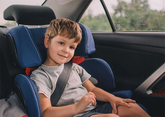 ГАИ напоминает о правилах безопасной перевозки детей в автомобиле