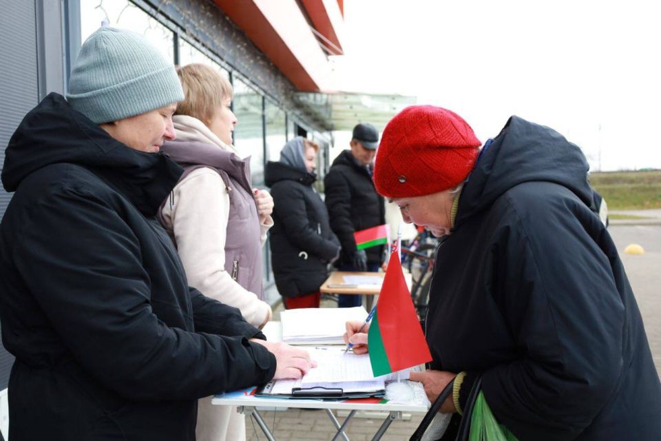 На Быховщине инициативные группы по сбору подписей работают в райцентре и сельских населённых пунктах